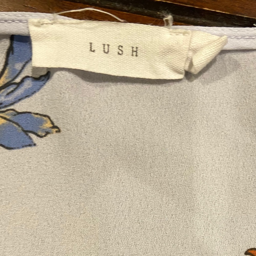 LUSH blouse - Picture 2 of 2